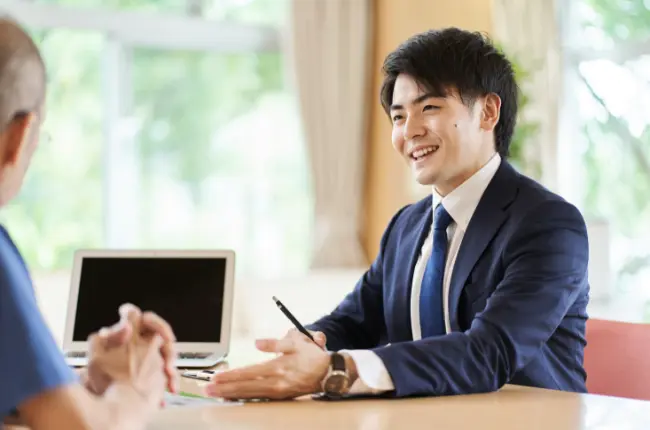 固定給+インセンで高収入!成果に見合う“ちゃんとした給料”を。